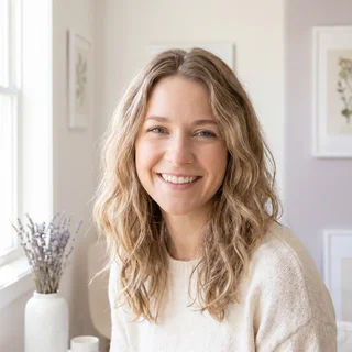 Mia Clarke